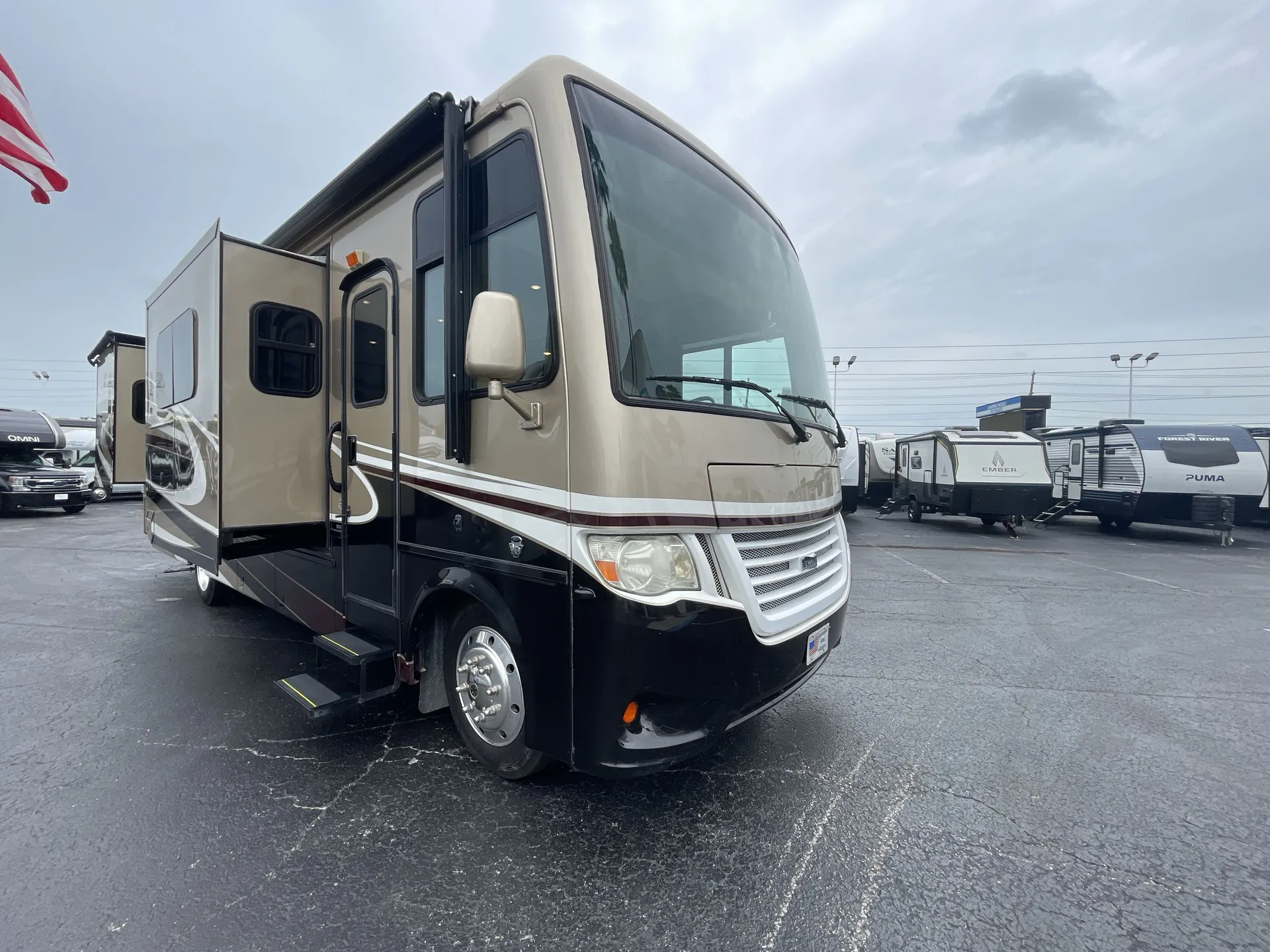 2017 Newmar Bay Star 3333 - Photo 2