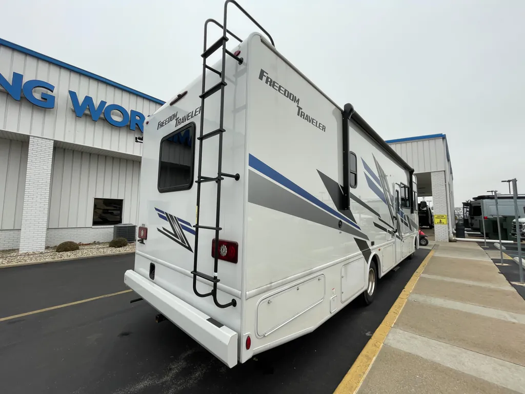 2024 Thor Motor Coach Freedom Traveler A32, Photos photo 19