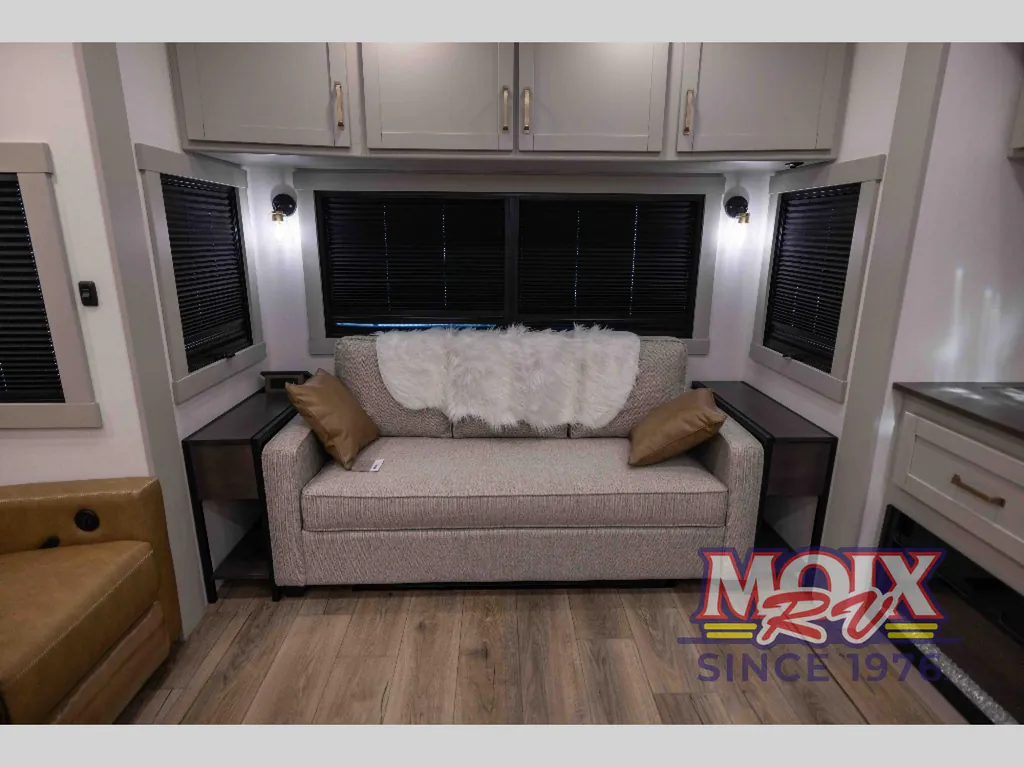 2026 Brinkley Model Z 3600, Photos photo 20