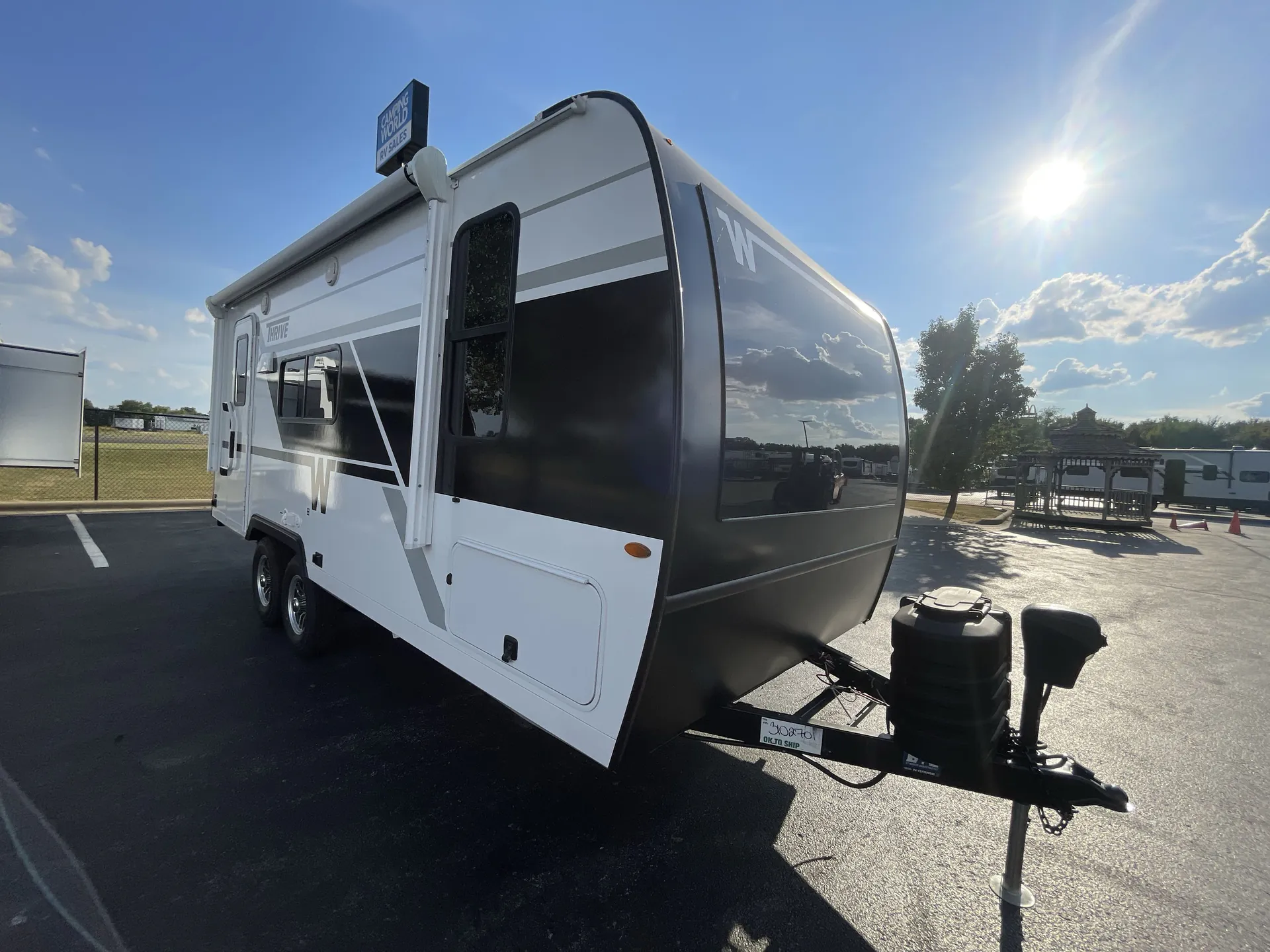 2026 Winnebago Thrive 18FBS - Photo 2