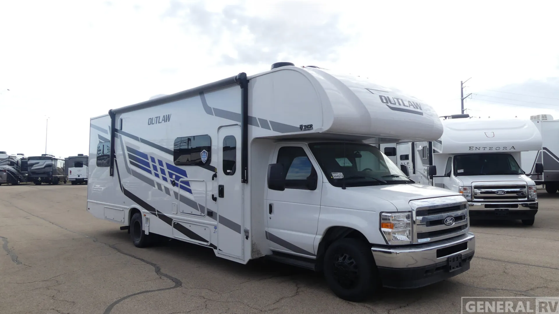 2026 Thor Motor Coach Outlaw 29T - Photo 2