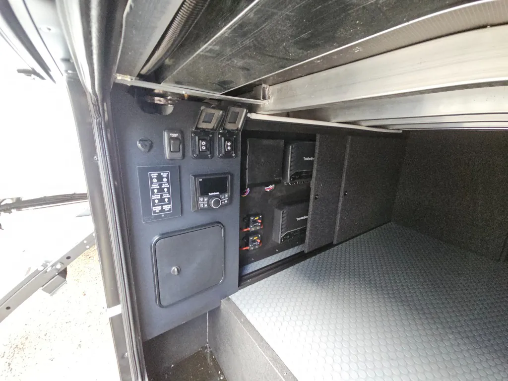 2026 Brinkley Model G 4150, Photos photo 72