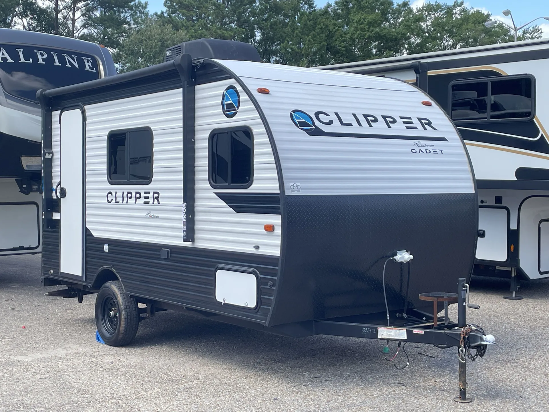 2021 Coachmen Clipper Cadet 16CFB - Photo 2