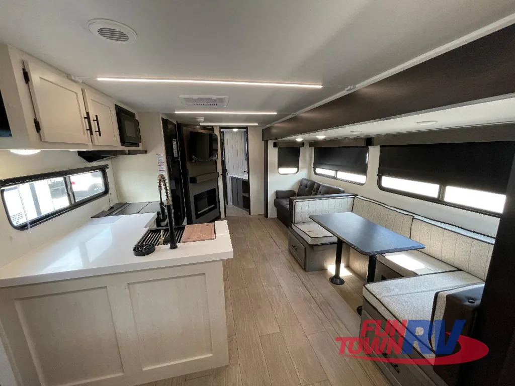 2026 Forest River Cherokee Alpha Wolf 29TB, Photos photo 15