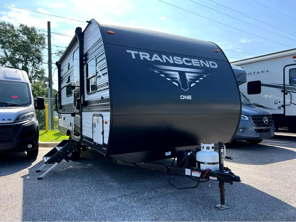 2024 Grand Design Transcend One 151BH - Photo 2