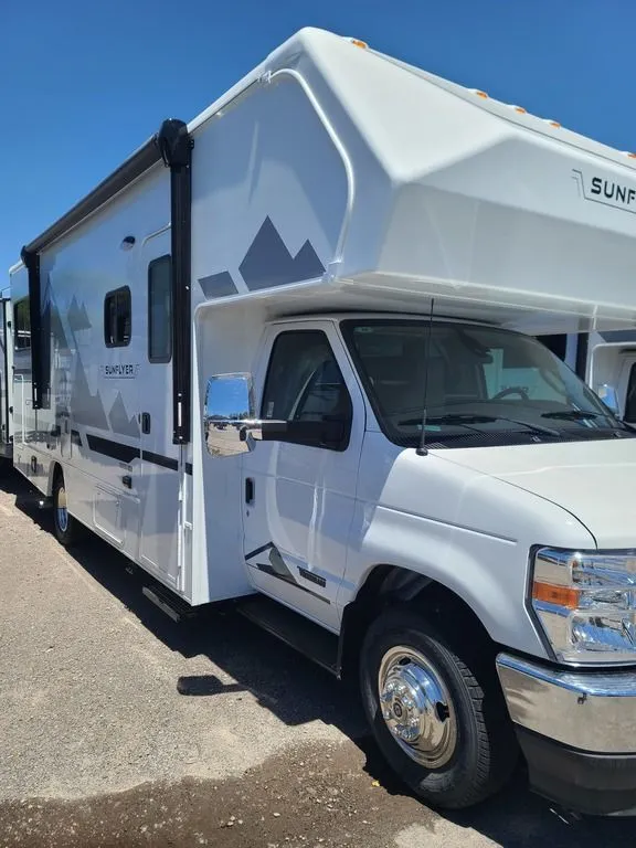 2027 Winnebago Sunflyer 24GG - Photo 3