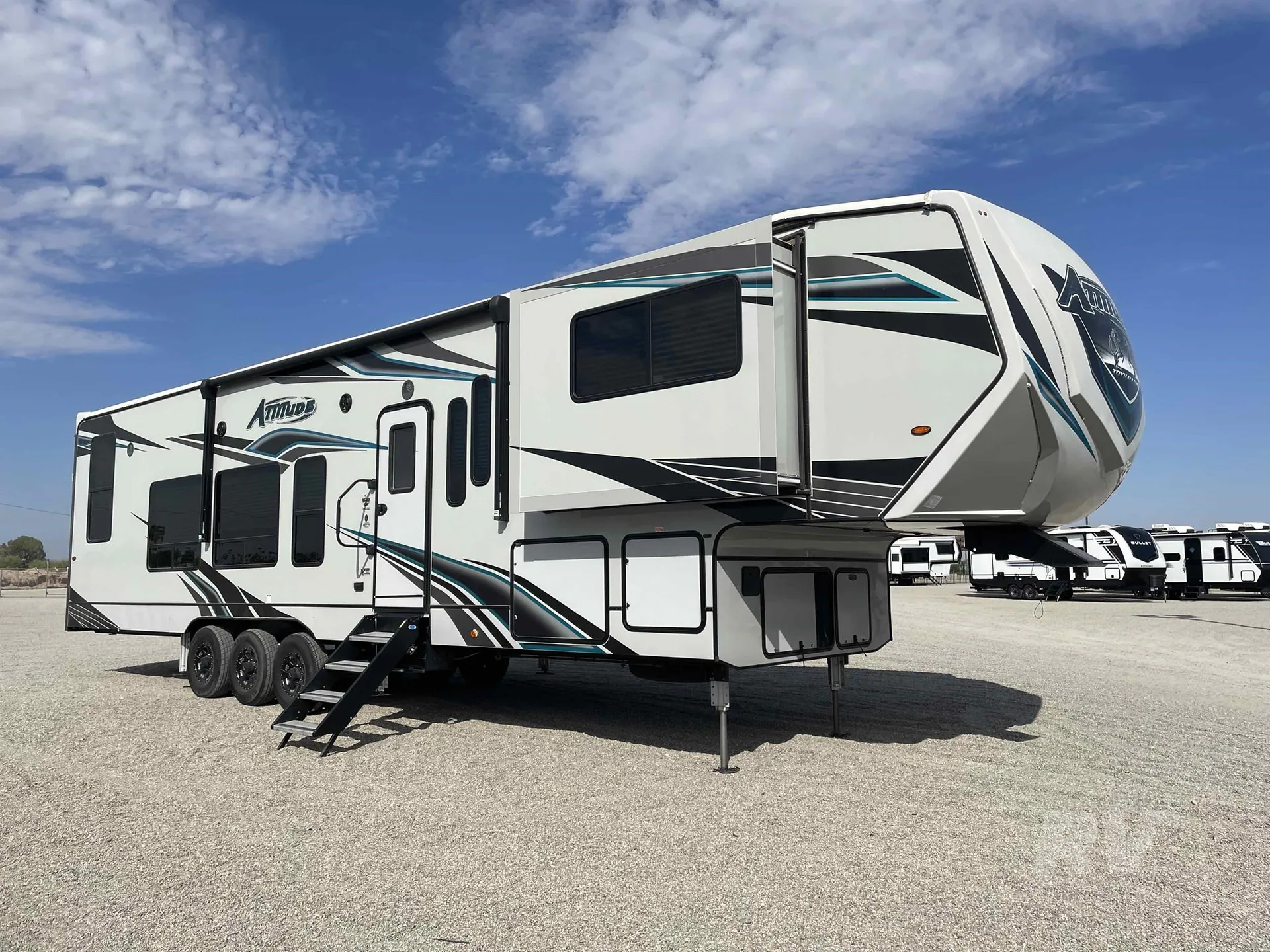 2023 Eclipse Attitude 35 GSG - Photo 3
