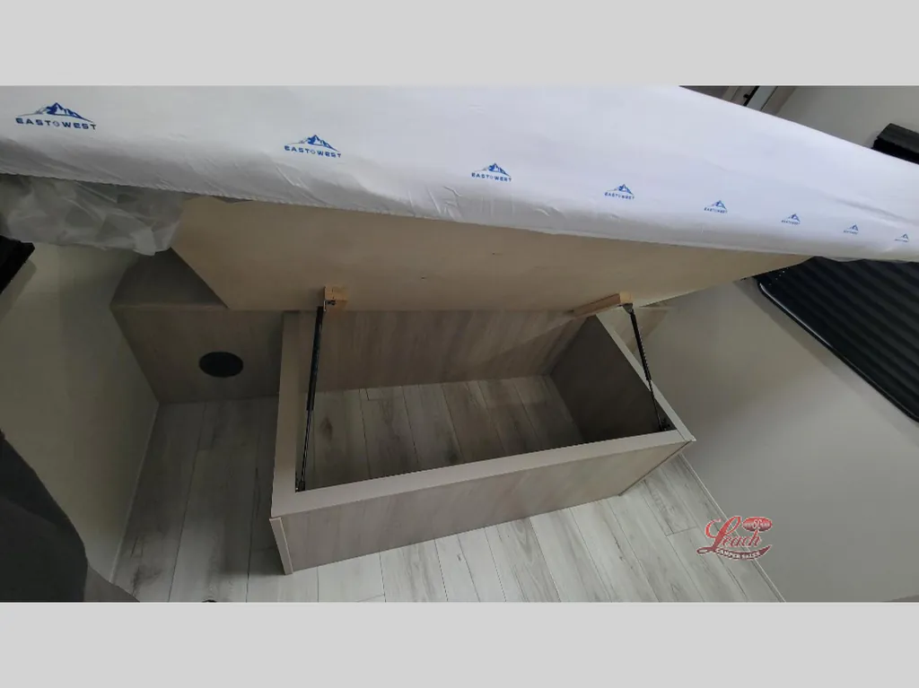 2026 East to West Della Terra 272RL, Photos photo 18