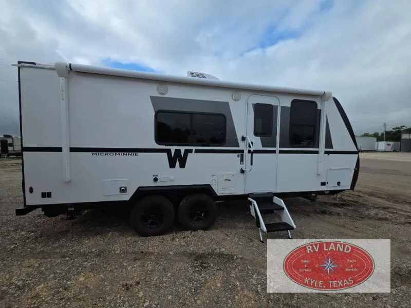 2026 Winnebago Micro Minnie 2200FBH - Photo 2
