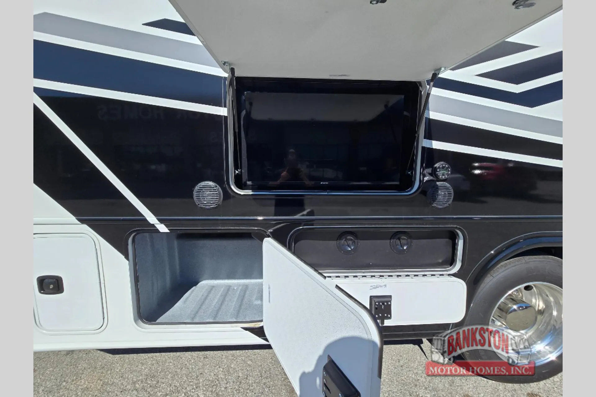 2027 Forest River Georgetown 5 Series GT5 34H5 — Photo 5