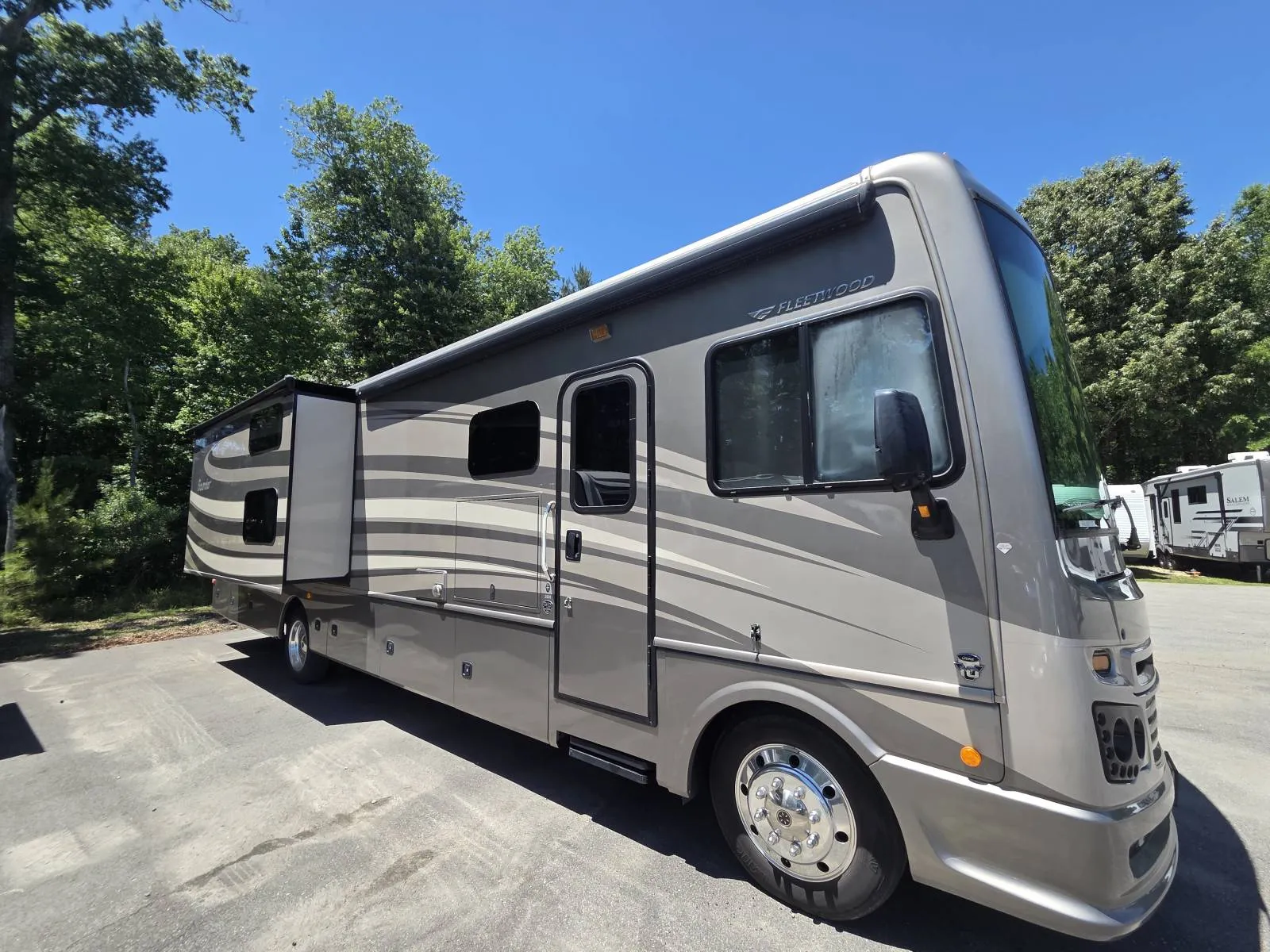 2017 Bounder Bounder 36H - Photo 3