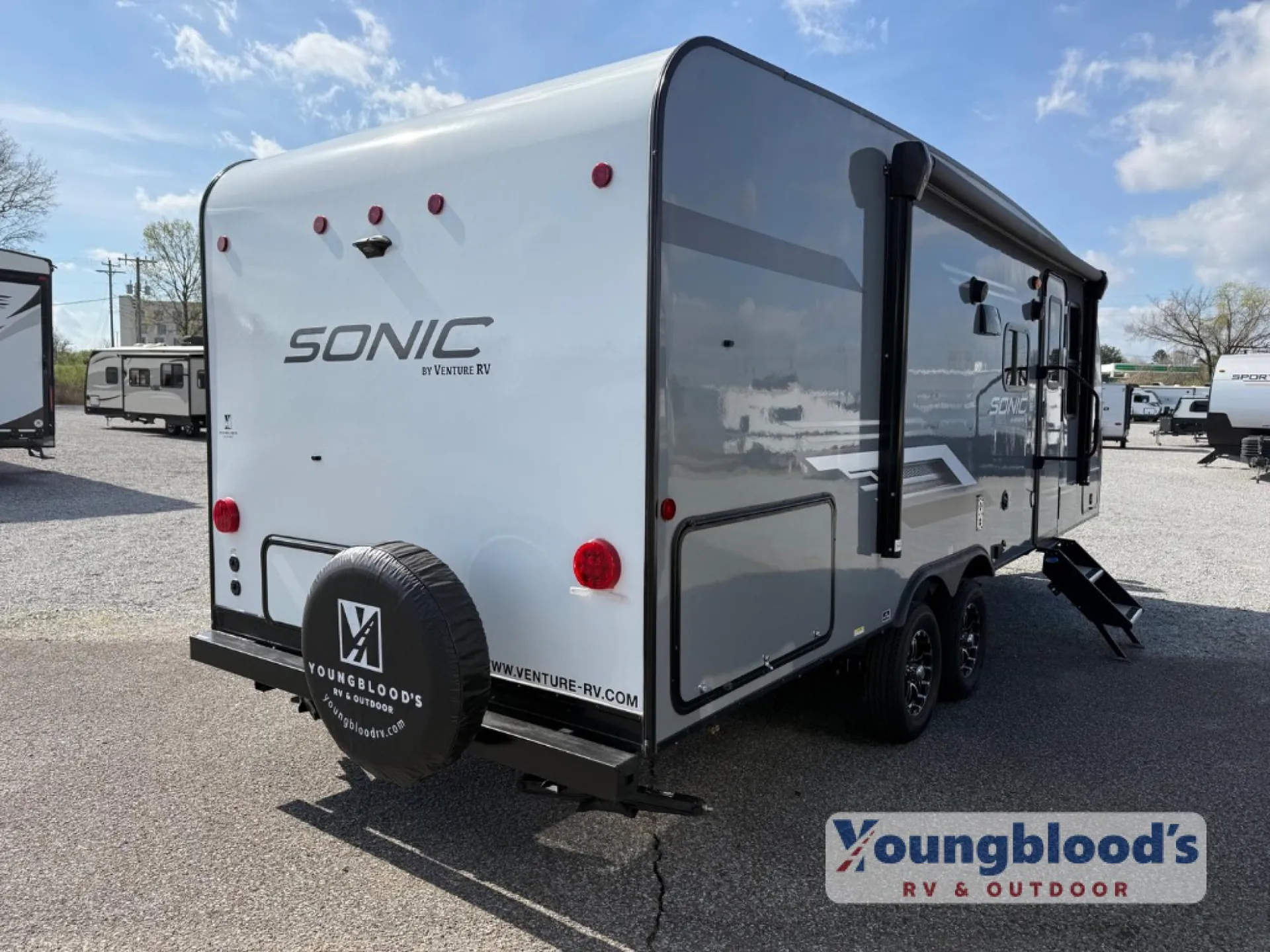 2023 Venture RV Sonic SN211VDB - Photo 3