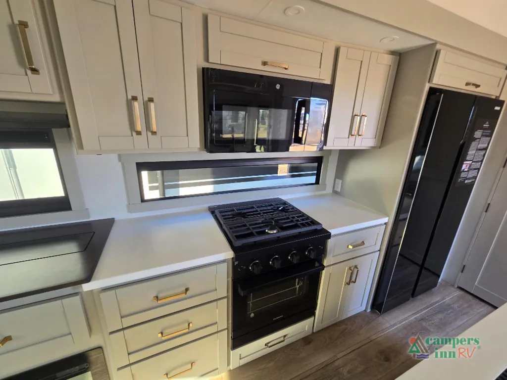 2026 Brinkley Model Z 3600, Photos photo 22