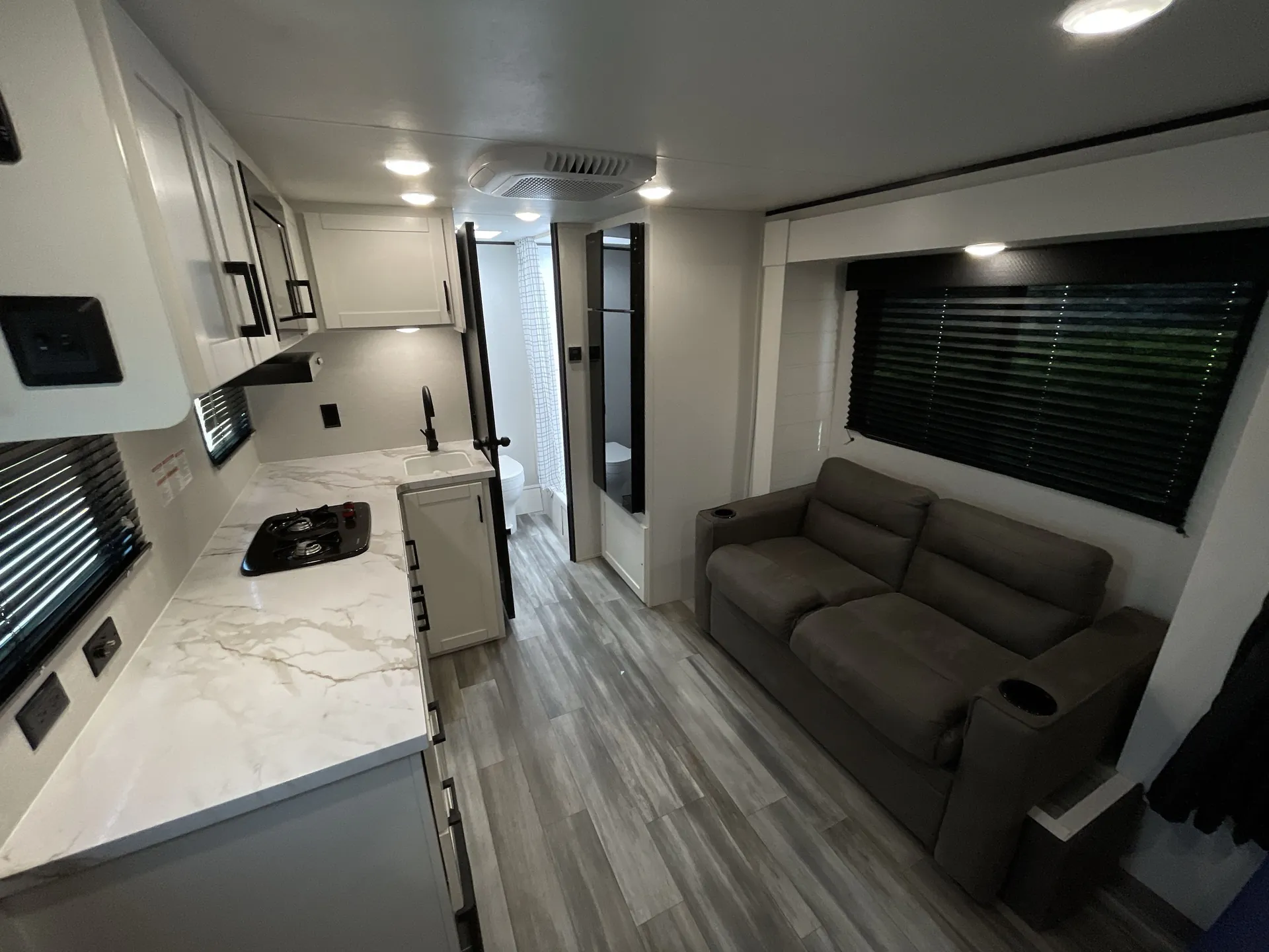 2026 Jayco Jay Flight SLX 160LKW — living area main