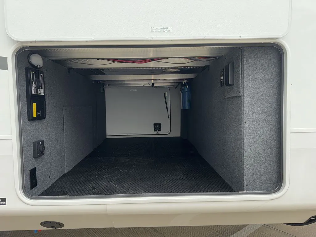 2026 Jayco Pinnacle 36FBTS, Photos photo 3