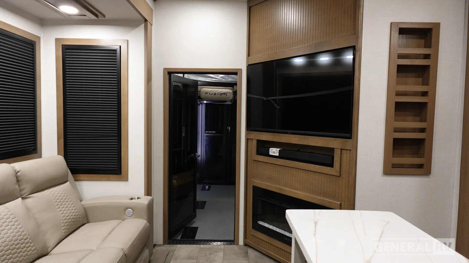 2026 Keystone Fuzion 373 - Photo 3