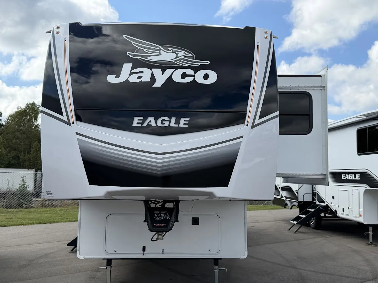 2026 Jayco Eagle 335LSTS - Photo 3