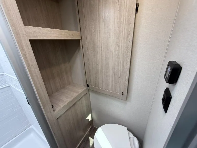 2026 Coachmen Catalina Legacy Edition 323MAZE, Photos photo 20
