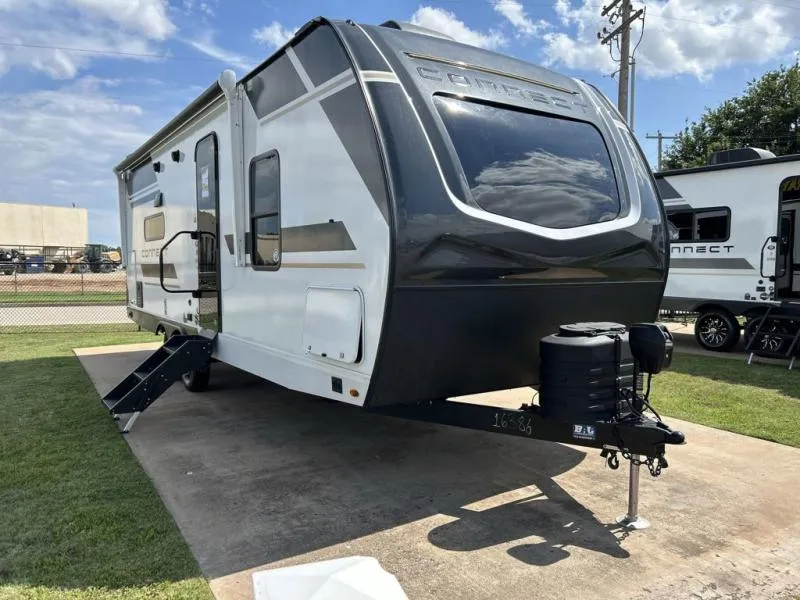 2026 KZ Connect 241RLK - Photo 4
