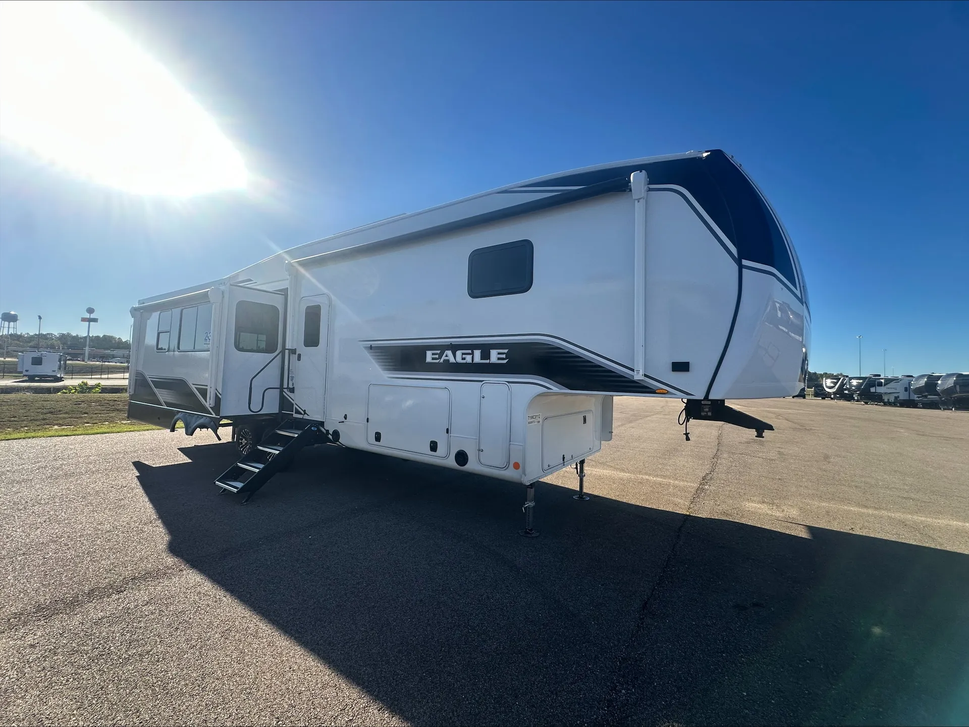 2026 Jayco Eagle 365UKTS - Photo 3