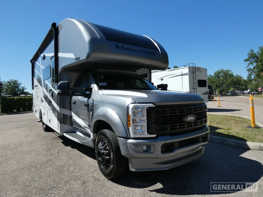 2026 Thor Motor Coach Magnitude GRAND S29 - Photo 2
