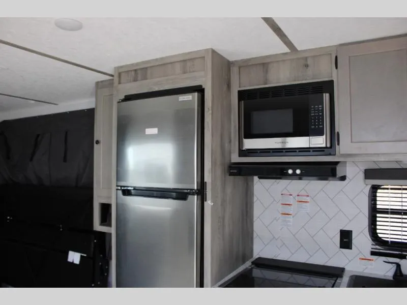 2027 Sunset Park RV Sun Lite 25THX - Photo 2