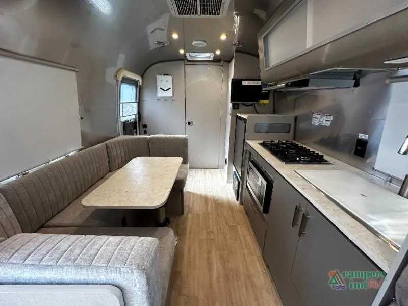 2026 Airstream Caravel 22FB - Photo 4
