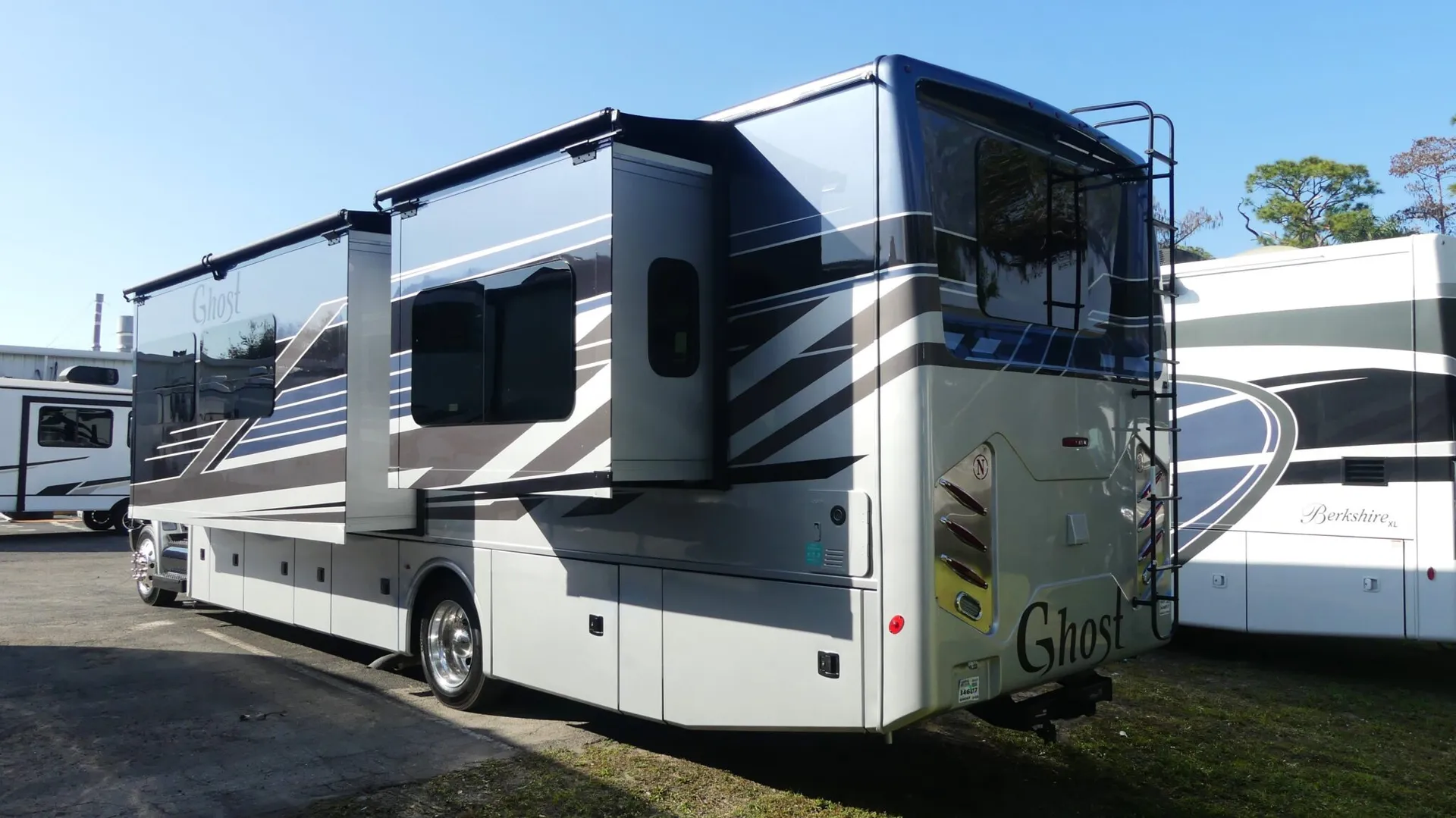 2026 NeXus RV Ghost 39DS - Photo 4