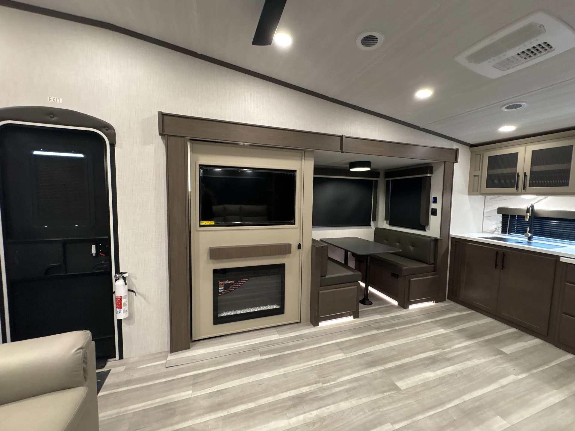 2026 Keystone Cougar 26RKE — living area main