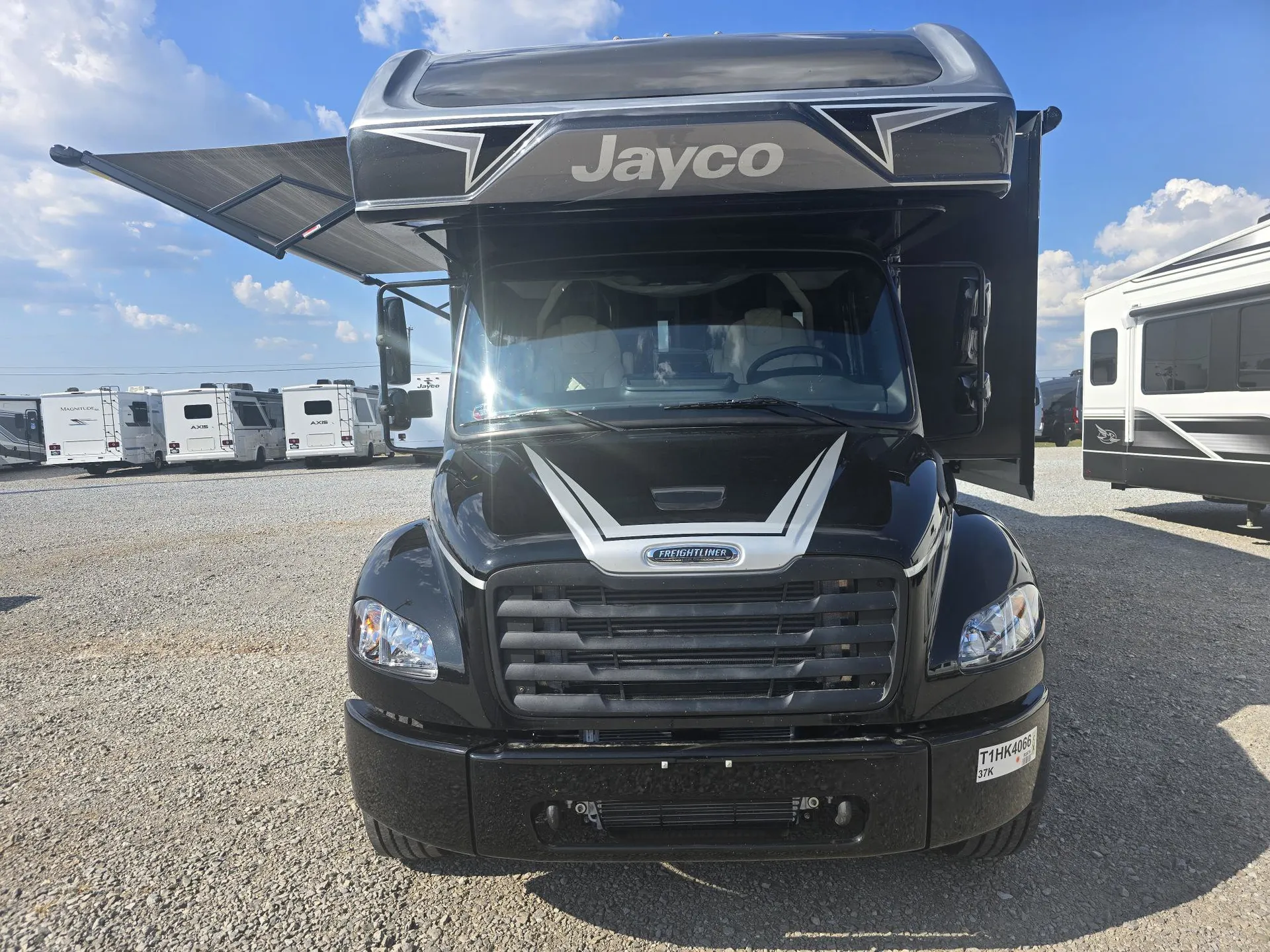 2026 Jayco Seneca 37K - Photo 3