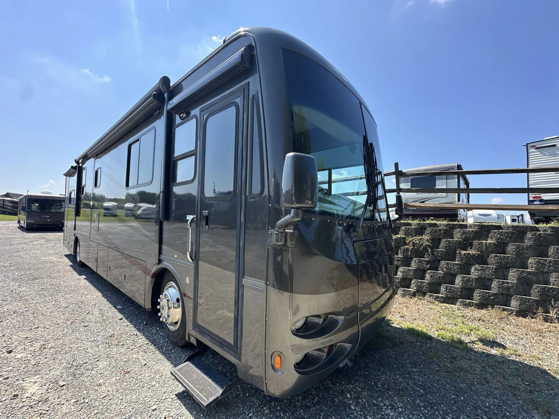 2008 Forest River Berkshire 390QS - Photo 2
