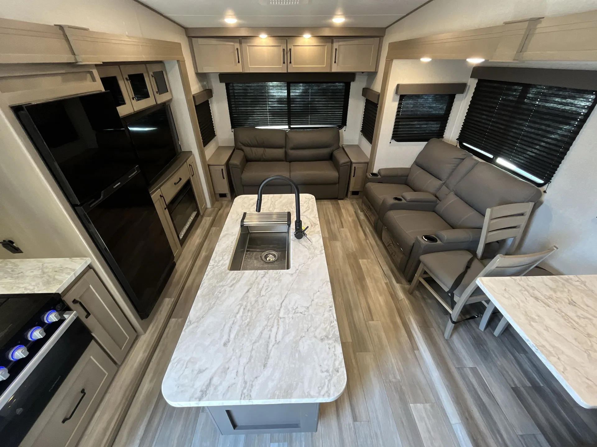 2024 Grand Design Reflection 100 Series 28RL — living area main