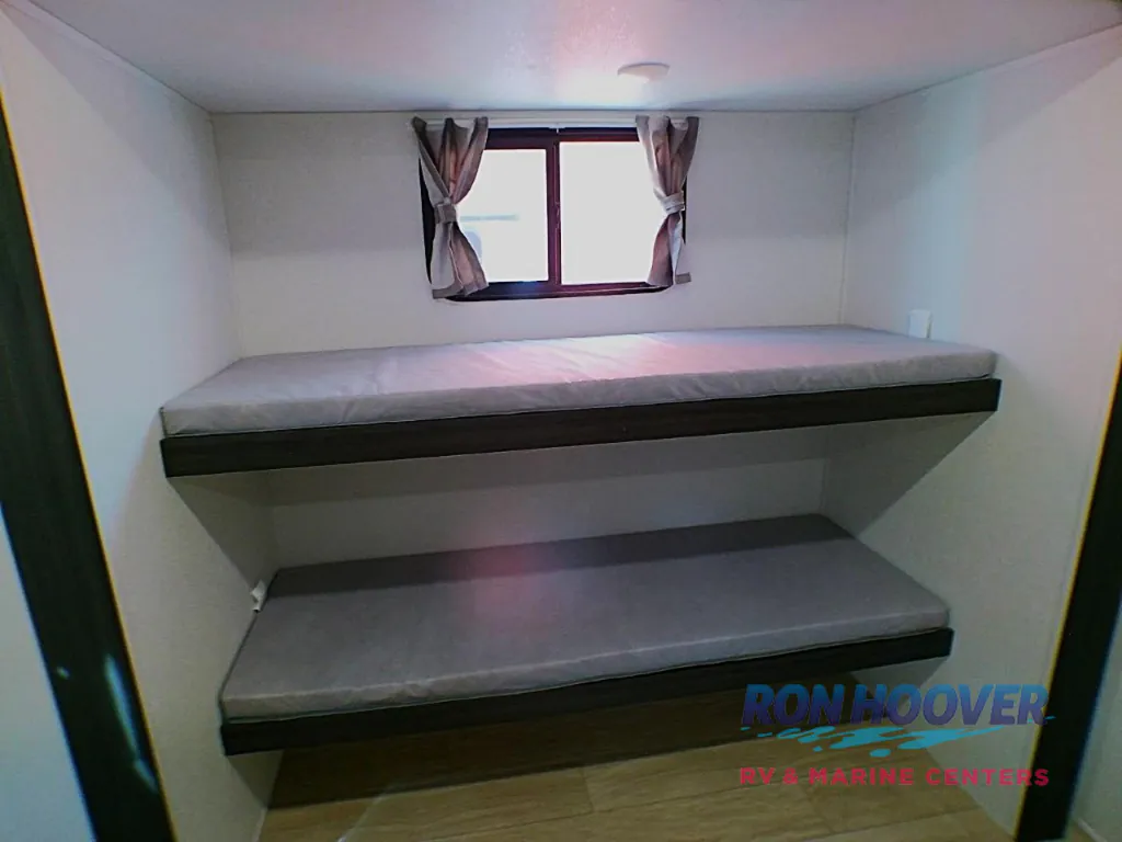 2027 Shasta RVs i-5 Edition 532BEDS, Photos photo 65