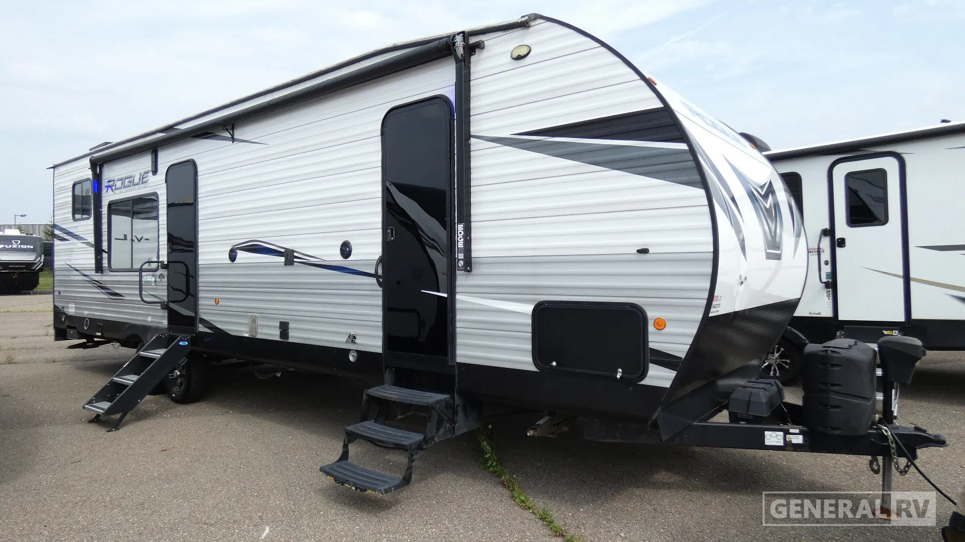 2021 Forest River Vengeance Rogue 29KS - Photo 2