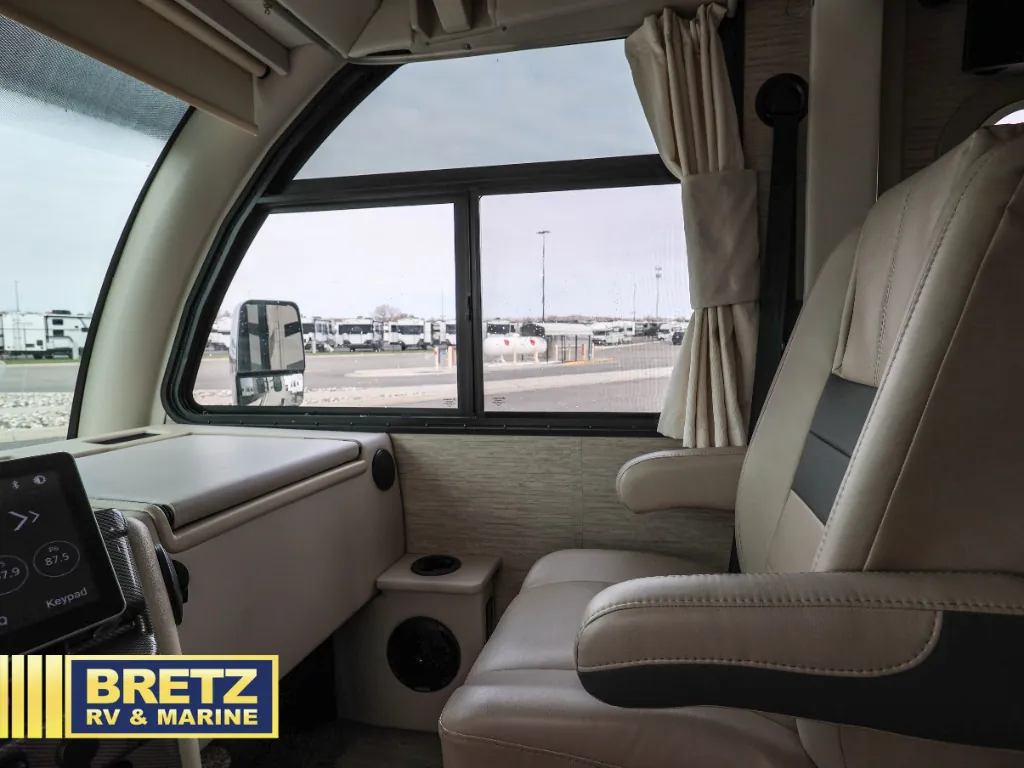 2023 Thor Motor Coach Axis 24.3, Photos photo 11