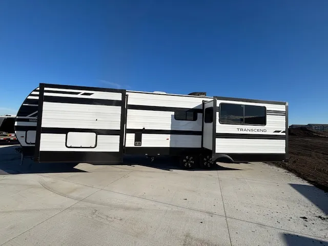 2025 Grand Design Transcend 315RKT - Photo 4