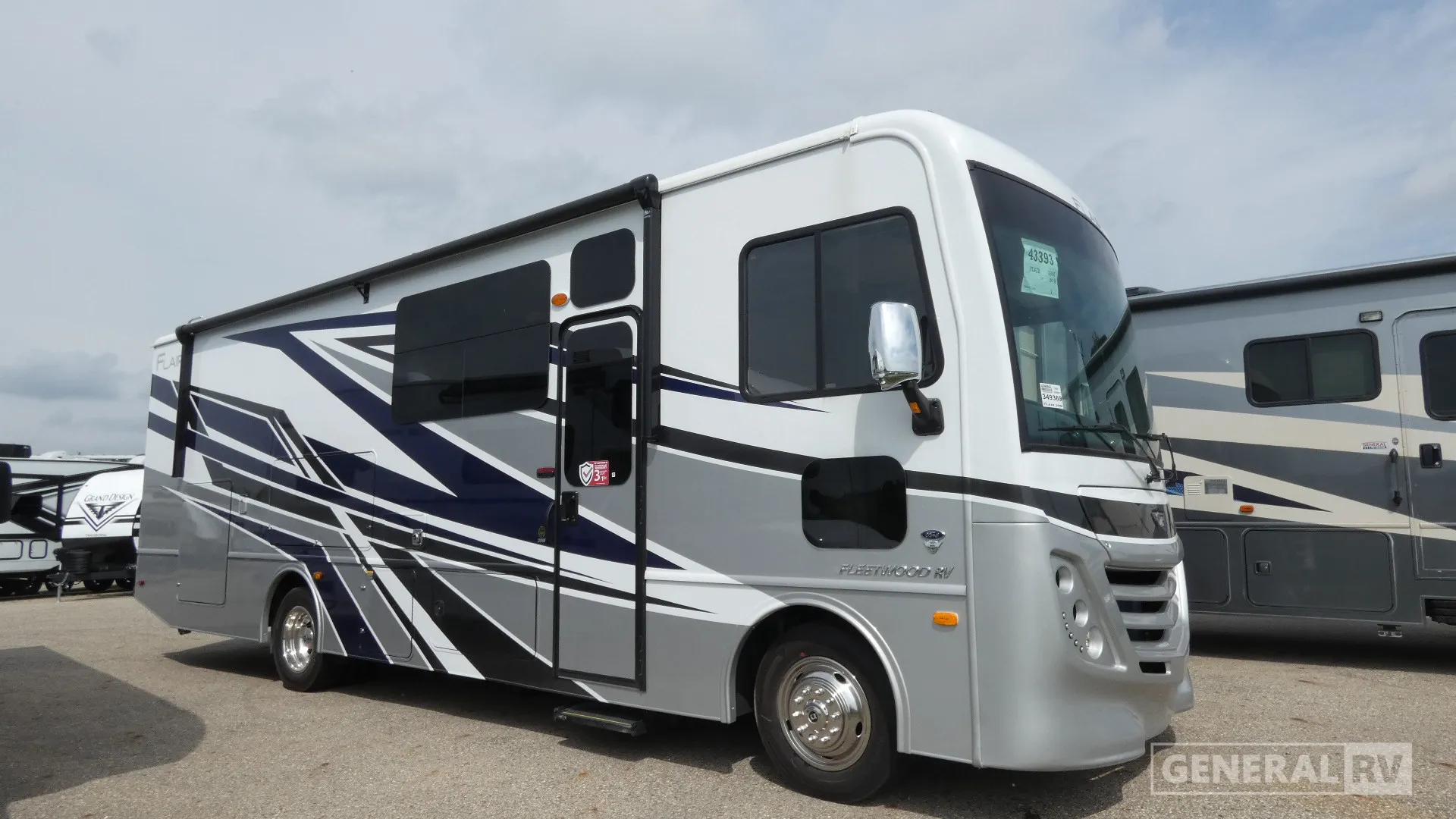 2026 Fleetwood Flair 29M - Photo 2