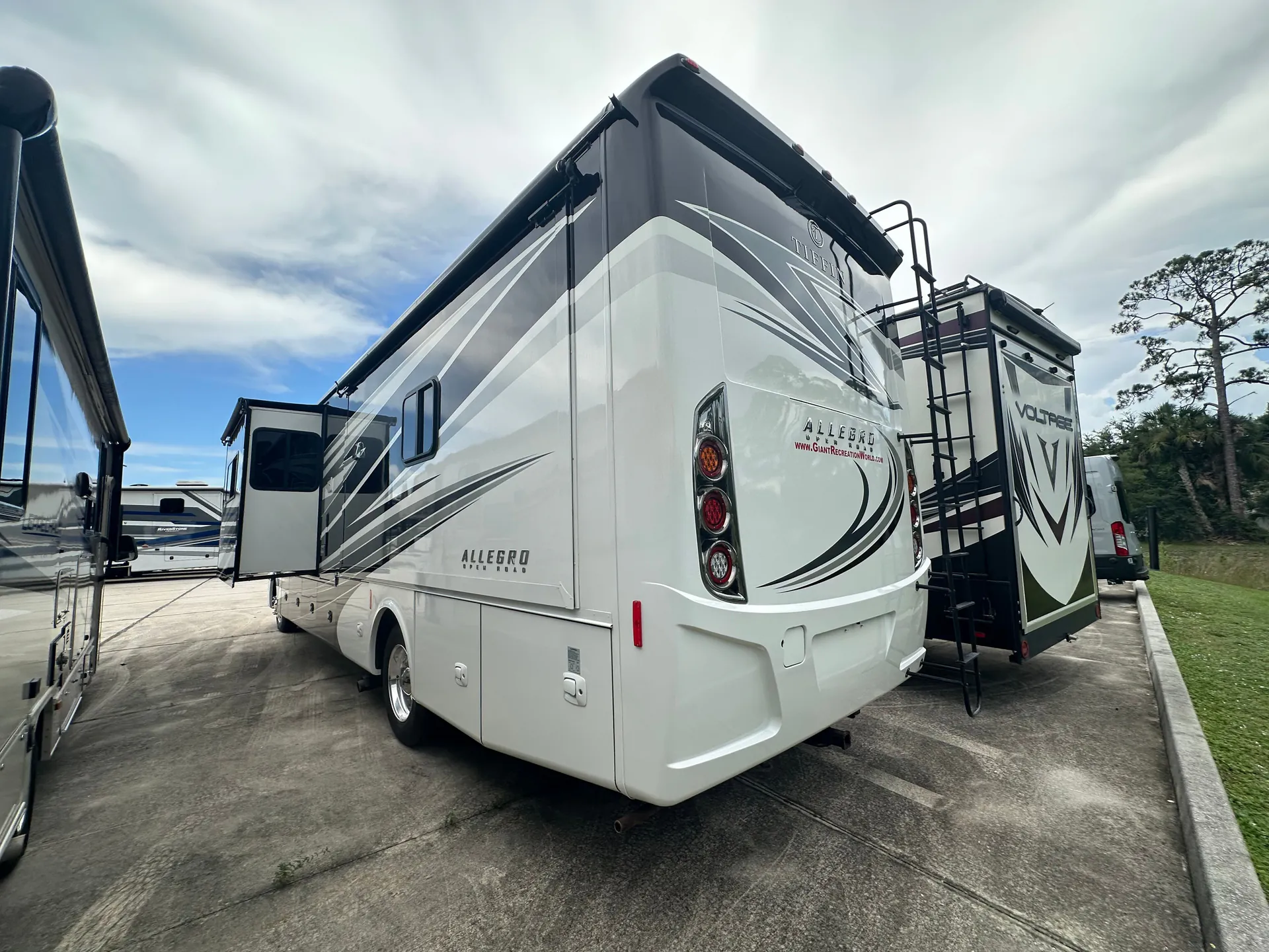 2017 Tiffin Open Road Allegro 34 PA - Photo 4