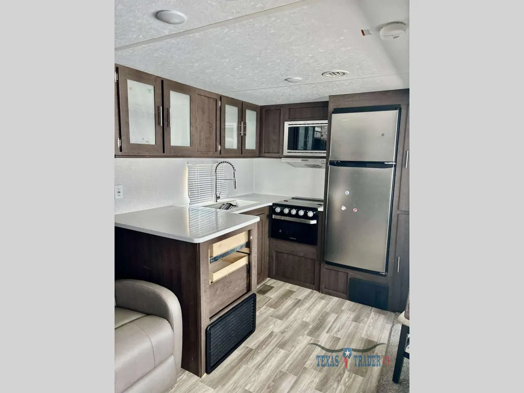 2020 Forest River Wildwood 27RKS, Photos photo 4