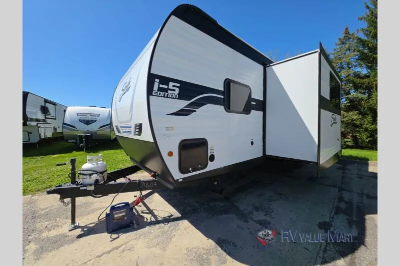 2026 Shasta RVs i-5 Edition 526RBS - Photo 3