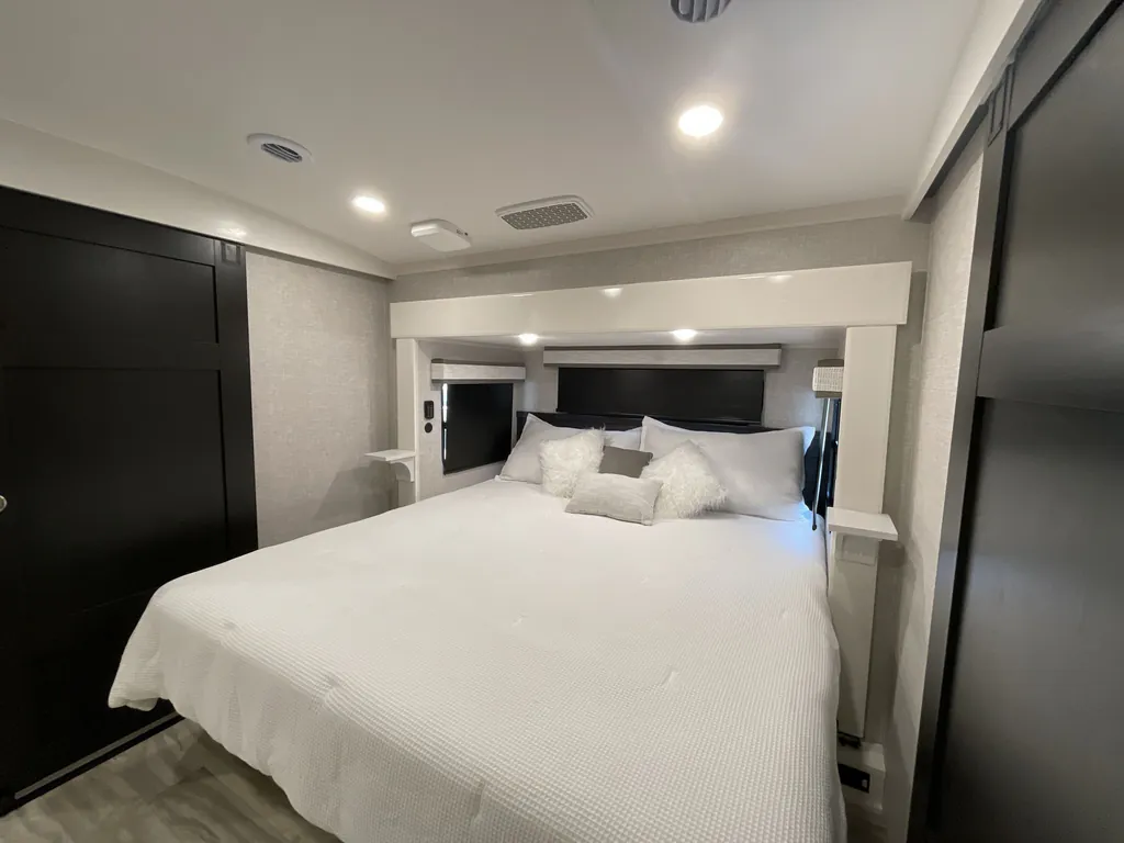 2025 Jayco Pinnacle 36FBTS, Photos photo 15
