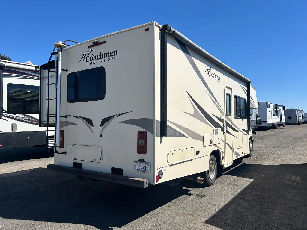 2020 Coachmen Freelander 26DS - Photo 4