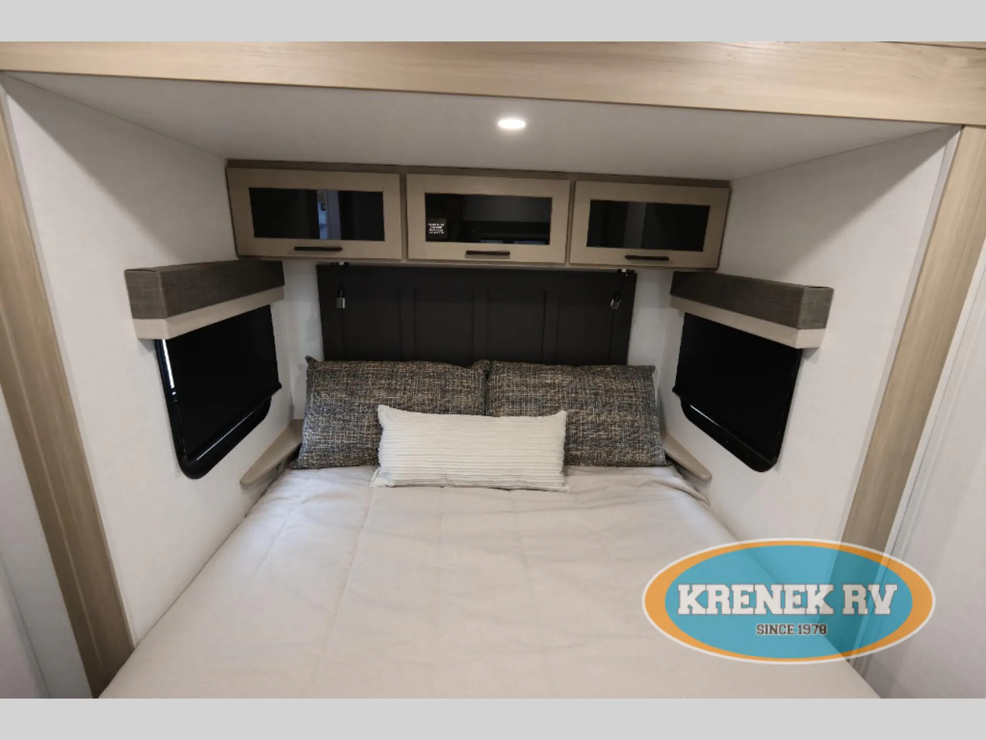 2026 Forest River Rockwood Mini Lite 2523MBR - Photo 3