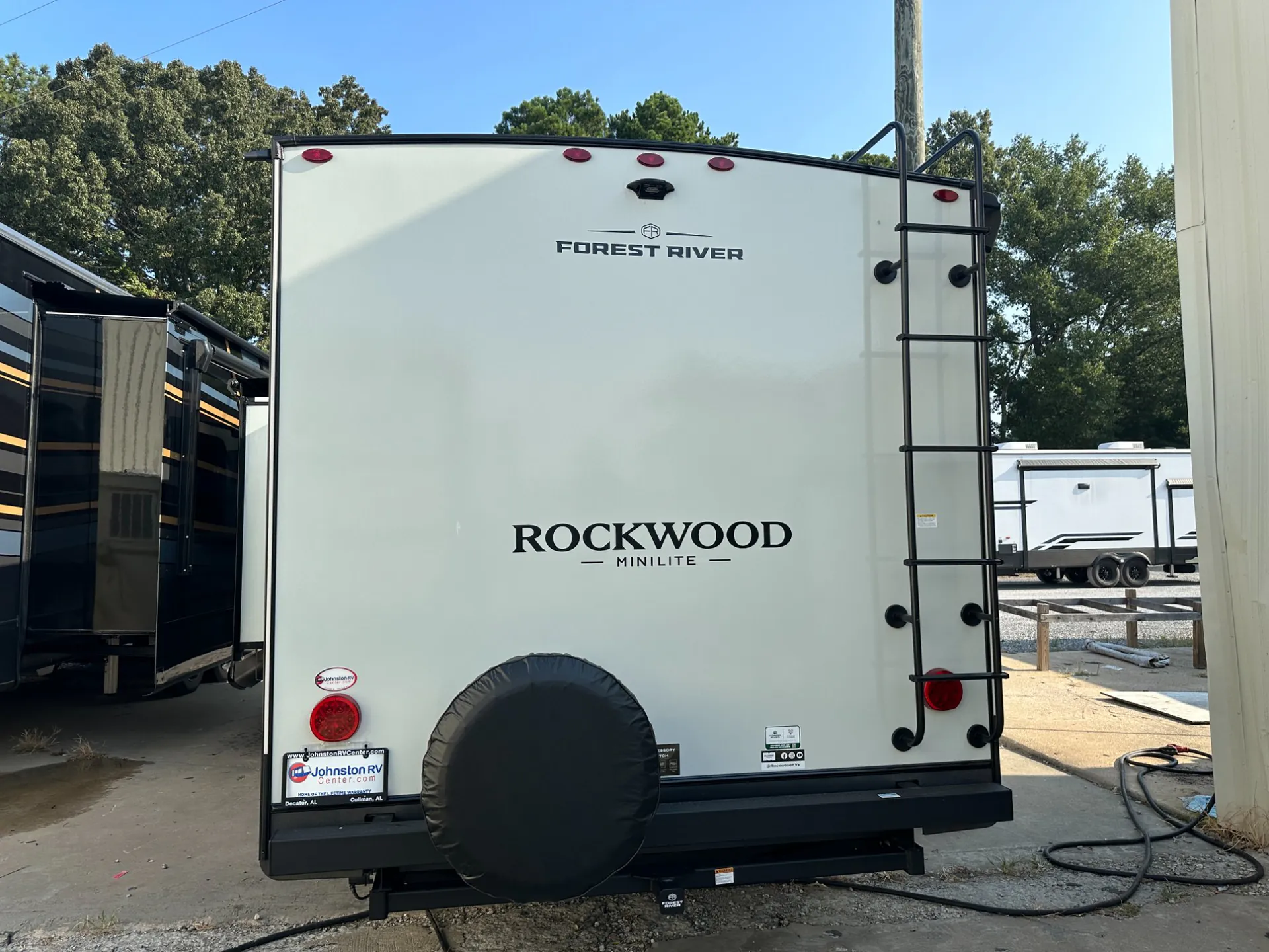 2027 Forest River Rockwood Mini Lite 2506FK — Photo 6