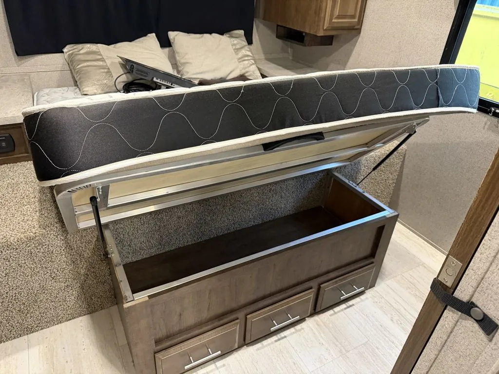 2019 Forest River Flagstaff Micro Lite 25FBLS, Photos photo 20