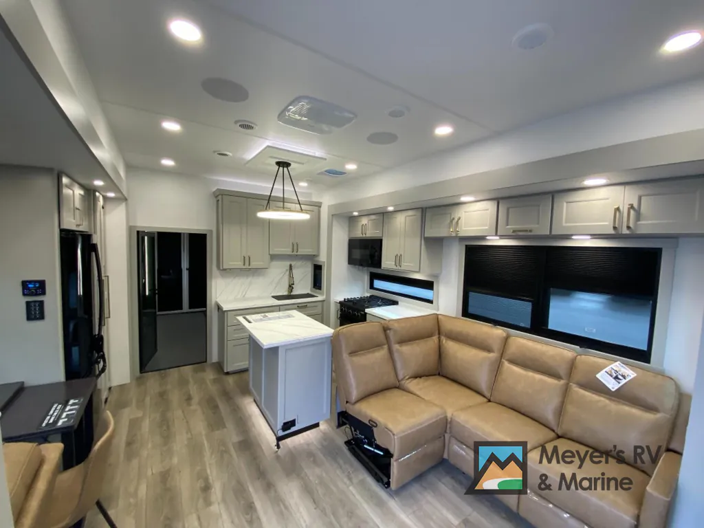 2026 Brinkley Model G 3950, Photos photo 41