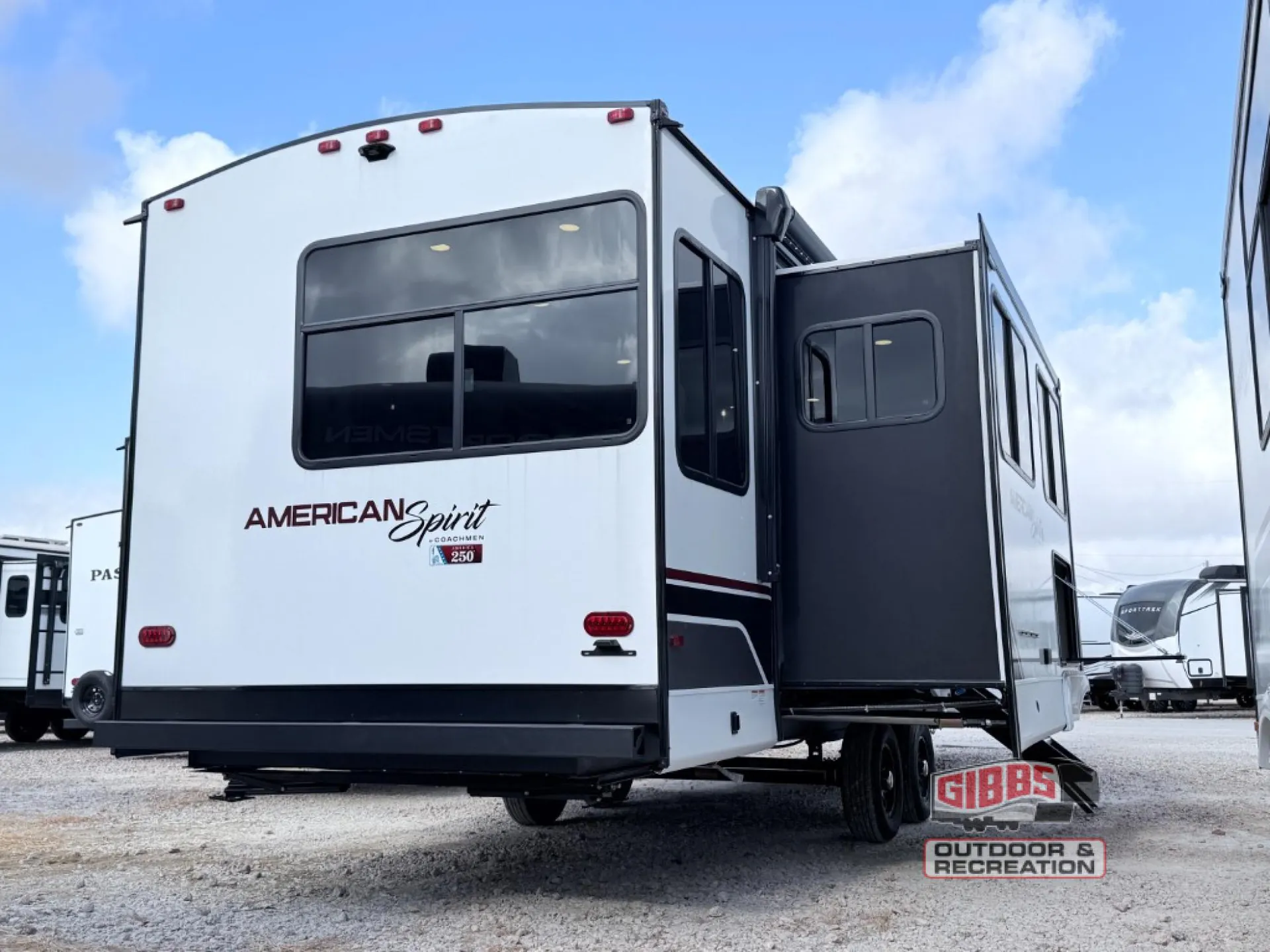 2027 Coachmen American Spirit 2975RL - Photo 4