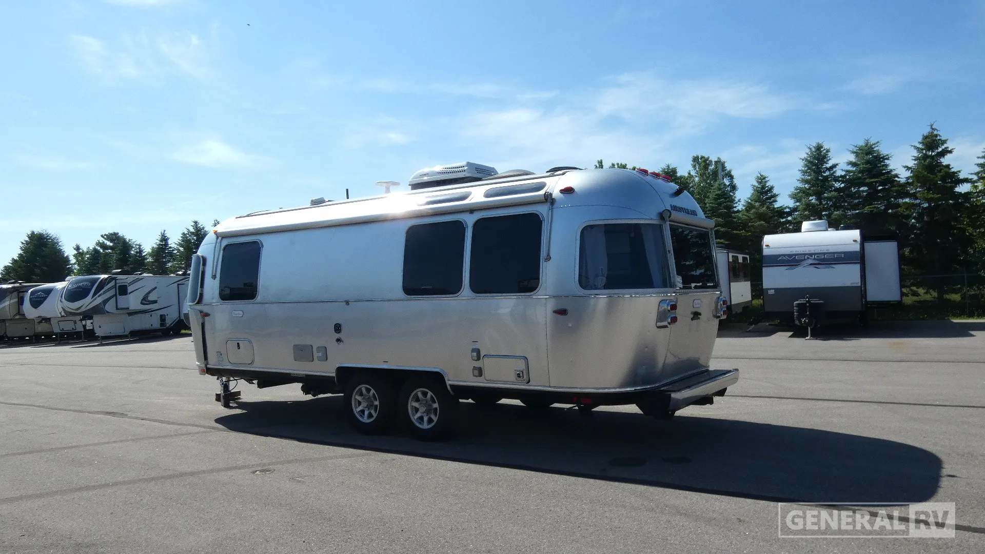 2023 Airstream Flying Cloud 25FB - Photo 4
