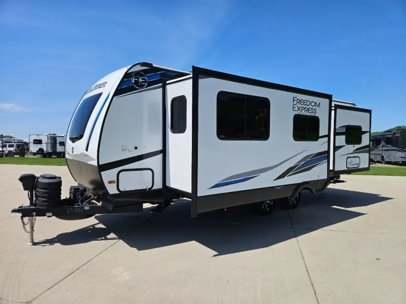 2024 Coachmen Freedom Express Ultra Lite 259FKDS - Photo 4