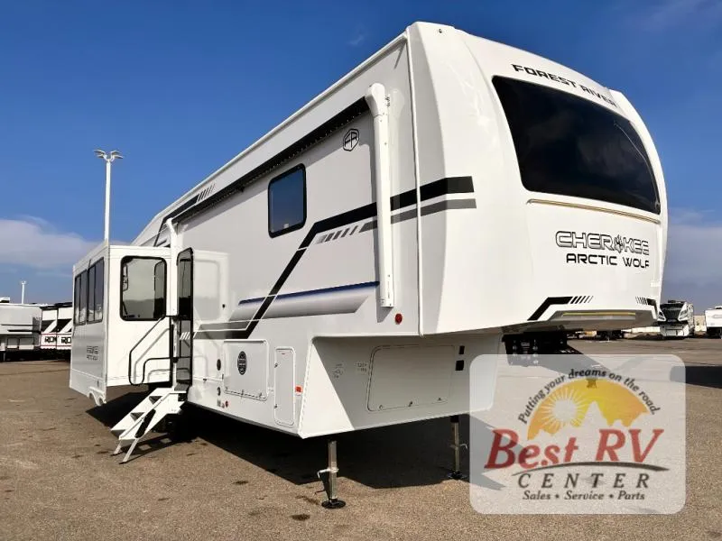2026 Forest River Cherokee Arctic Wolf 3250SUITE - Photo 2
